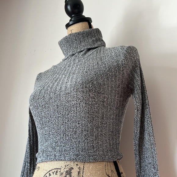 NLW cropped fitted turtleneck long sleeve - Picture 2 of 5